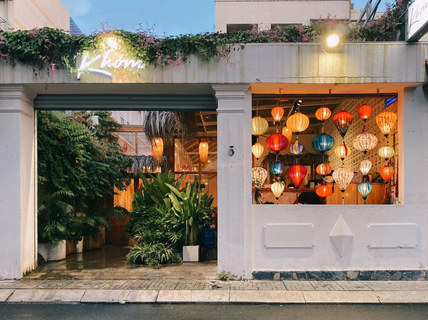 trang trí tết quán cà phê