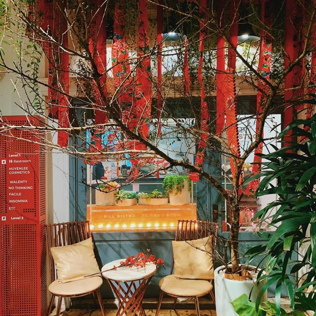 trang trí tết quán cà phê